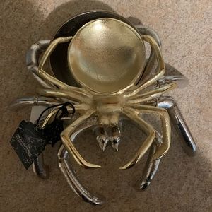 Silver and Gold spider Dishes. NWT.